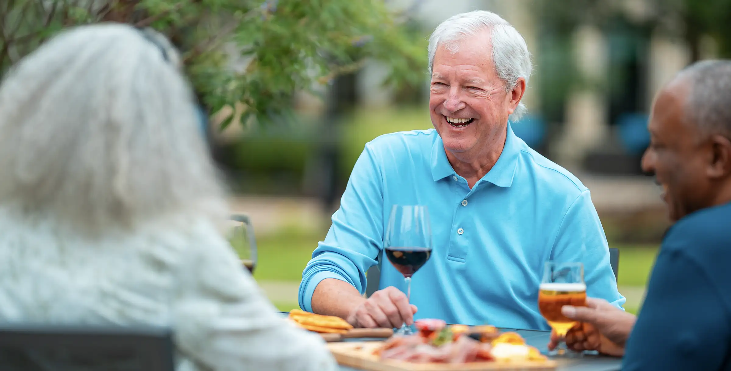 Outlook residents enjoying outdoor dining