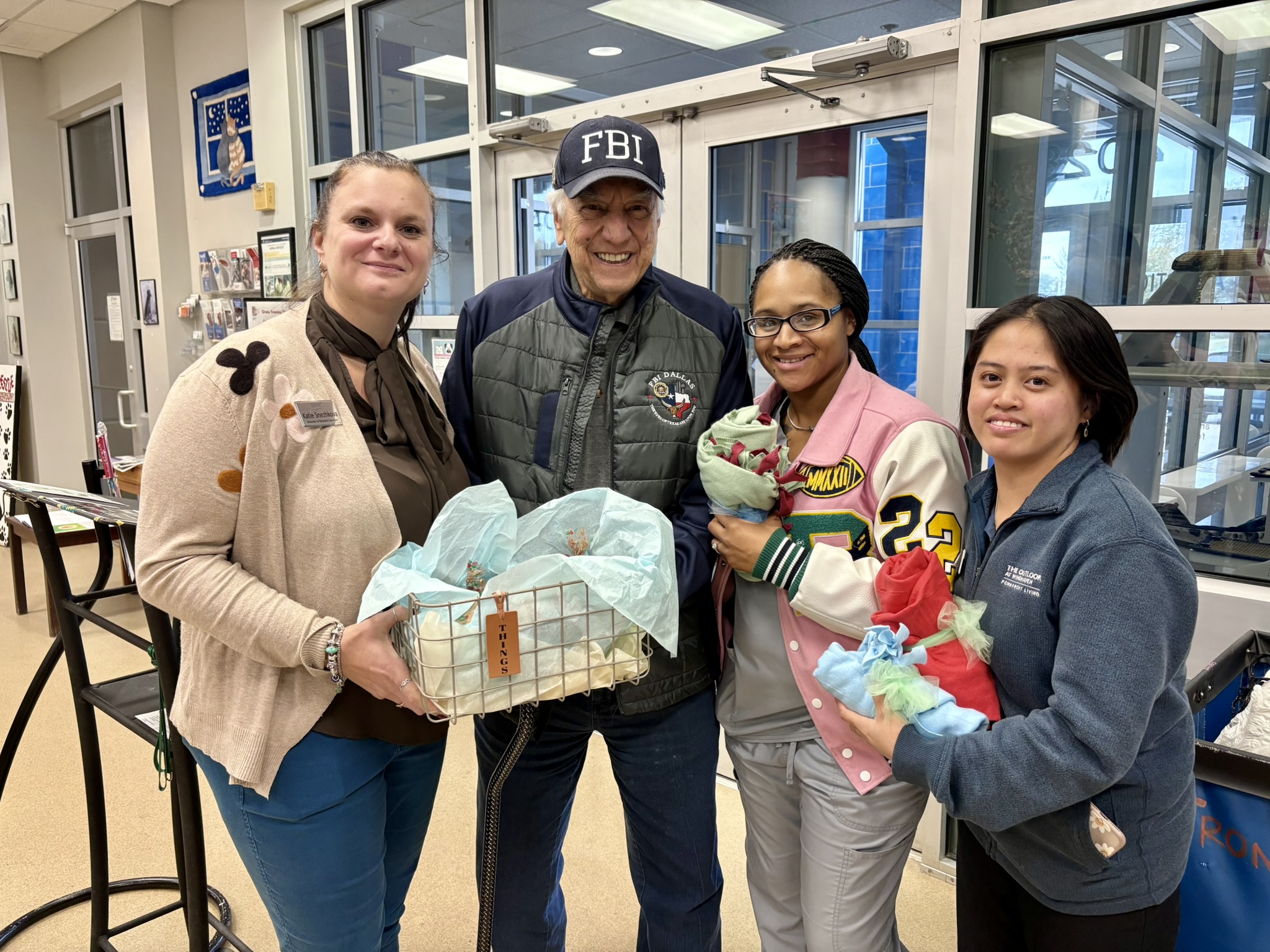 OAW Residents Spread Holiday Warmth to Plano Pets